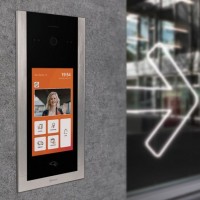 Θυροτηλεόραση Sixty5 G2+